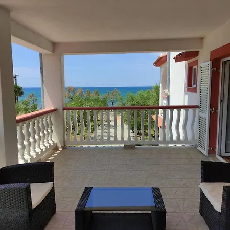 Liveric Seafront Apartment Zaton (Zadar)
