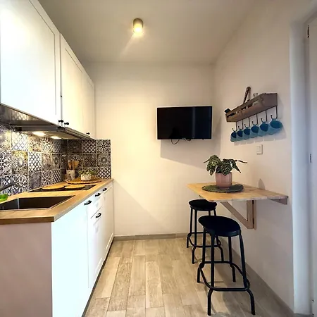 Apartment Liveric Seafront *